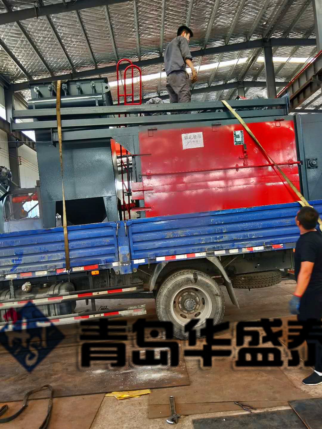 2018發往山東臨沂吊鉤式378拋丸機